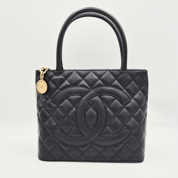 샤넬 코인백 캐비어 블랙 토트백