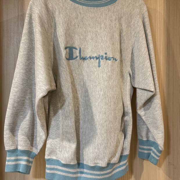 챔피온 스웻셔츠(size M)
