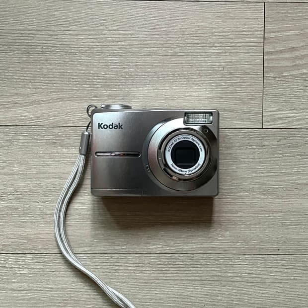 코닥 이지쉐어 C713 카리나 디카 빈티지디카 디지털카메라