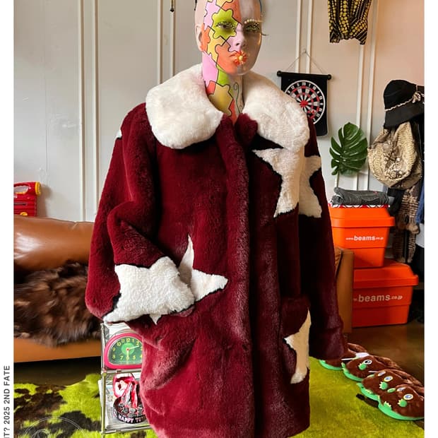 GUESS 2016 Season Star Pattern Fur Coat