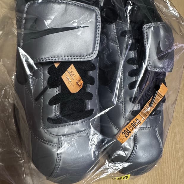 나이키 코르테즈 se 메탈릭 실버