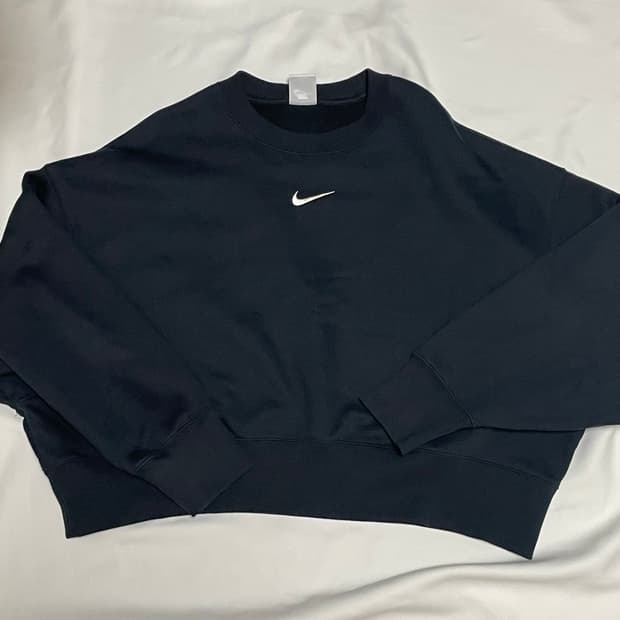 나이키 크롭맨투맨