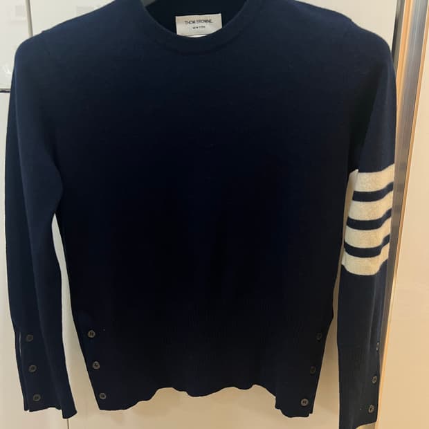 톰브라운 캐시미어 니트 2사이즈 (새상품급)