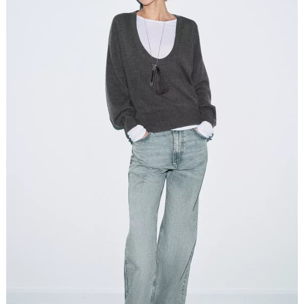 (새상품 컨디션) Zara 자라 넥 라인 니트 m