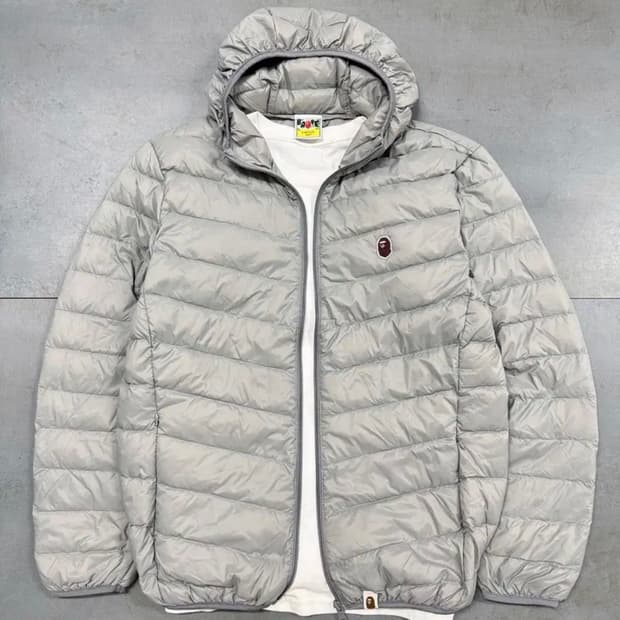 베이프 경량패딩