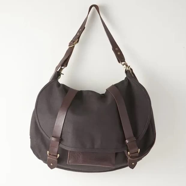 아미아칼바 리넨 숄더백