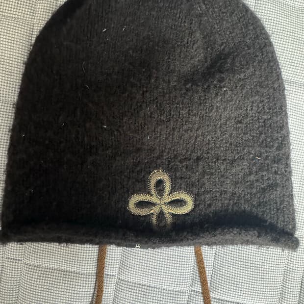 써저리 샘플라스 한정판 콜라보 비니