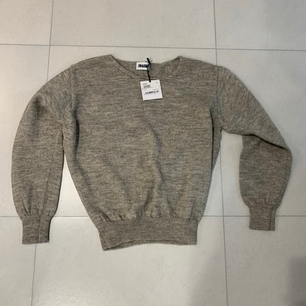 마리아노 트위스트 울 데미지 니트