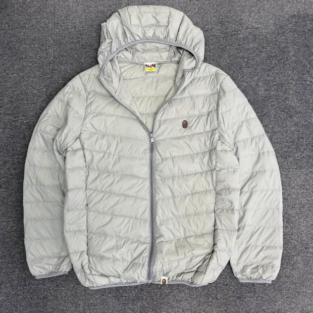 베이프 경량패딩 후드