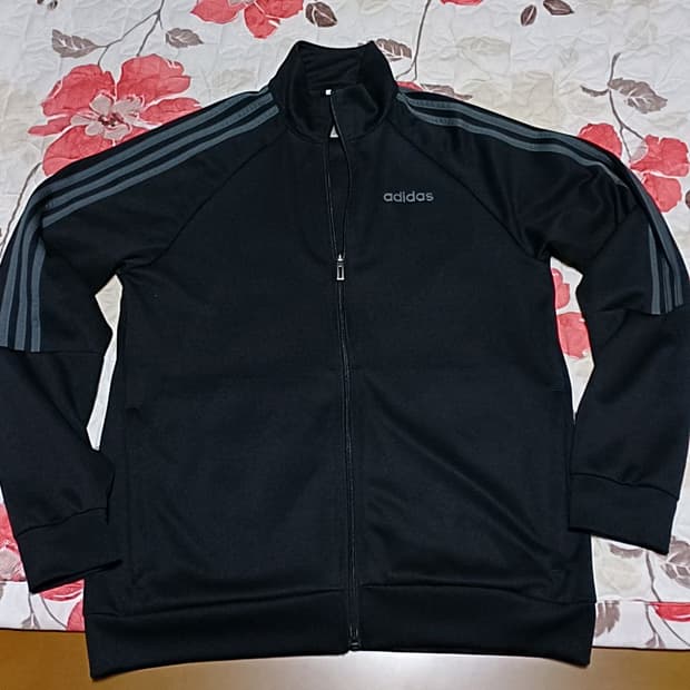 아디다스 저지 실측100 가슴54 기장70