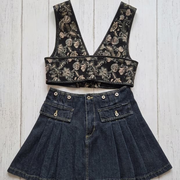 [빈티지/Y2K] VIKI 플리츠 데님 미니 스커트 판매합니다