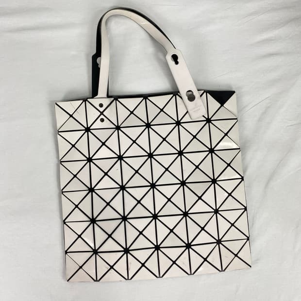 바오바오 이세이미야케 토트백