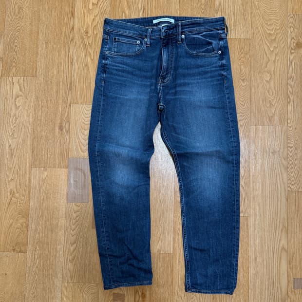 Calvin Klein 청바지