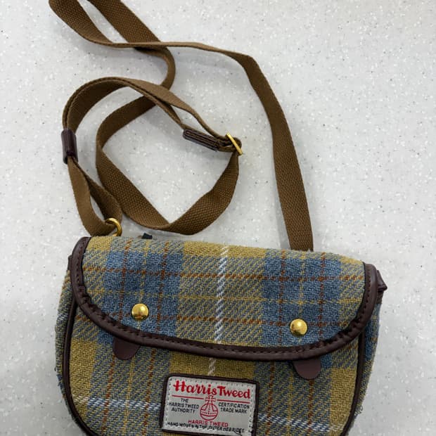 96. 해리스트위드 체크 미니 크로스백