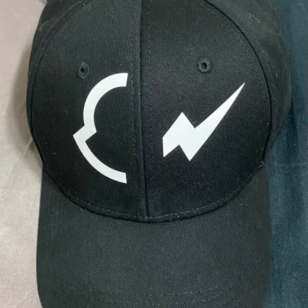 [OS] 몽클레어 X 프라그먼트 캡 블랙