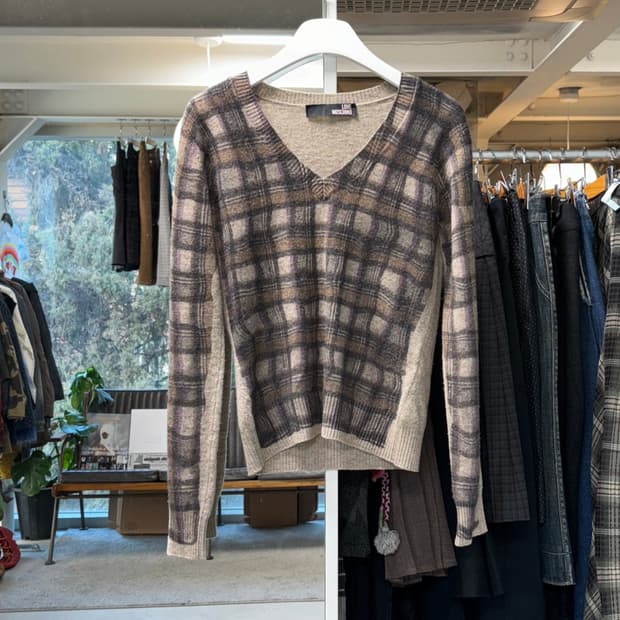 러브 모스키노 트롱프뢰유 니트