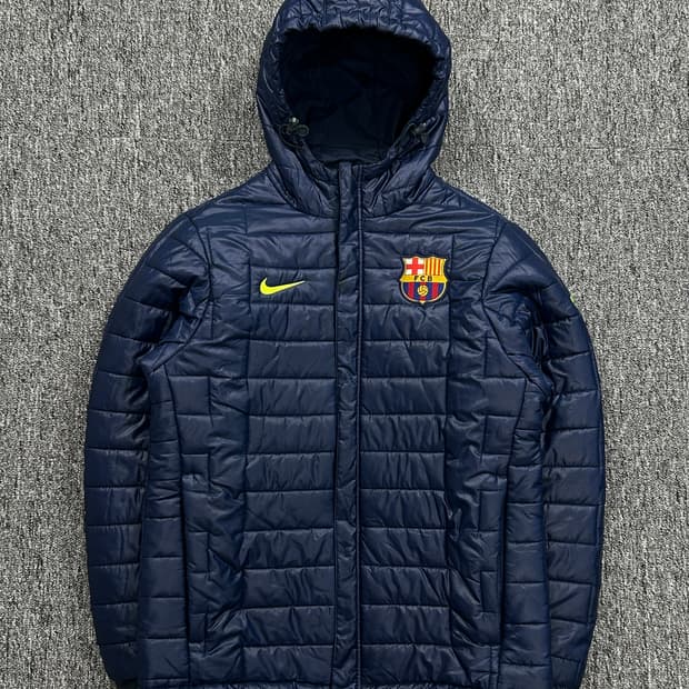 나이키 바르셀로나 경량패딩 점퍼 M