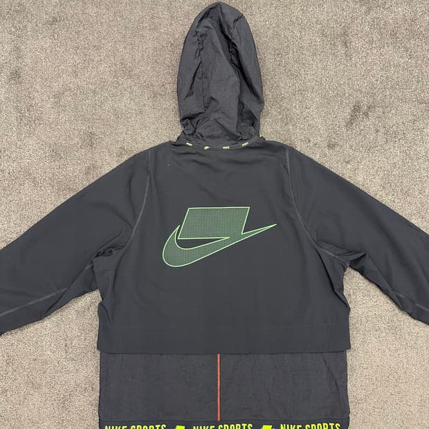 나이키 DRI-FIT 바람막이 XXL