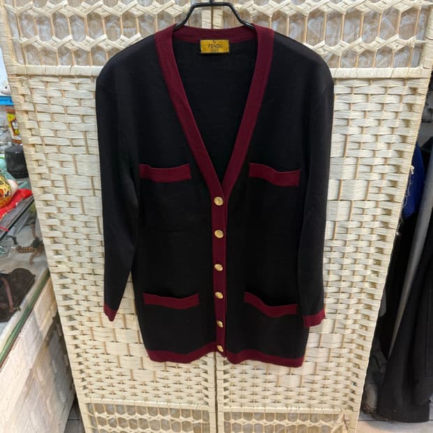 42/66 정품 펜디 가디건 팝니다