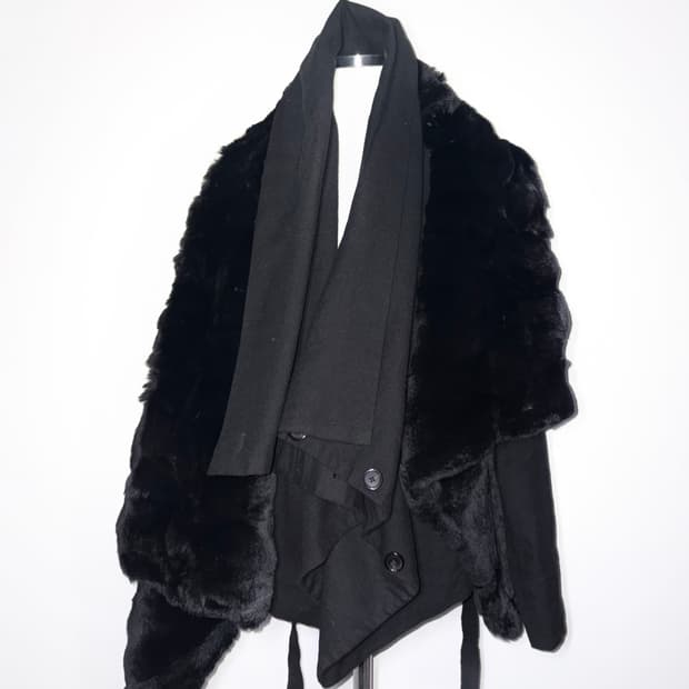 앤 드뮐미스터 래빗퍼 베스트