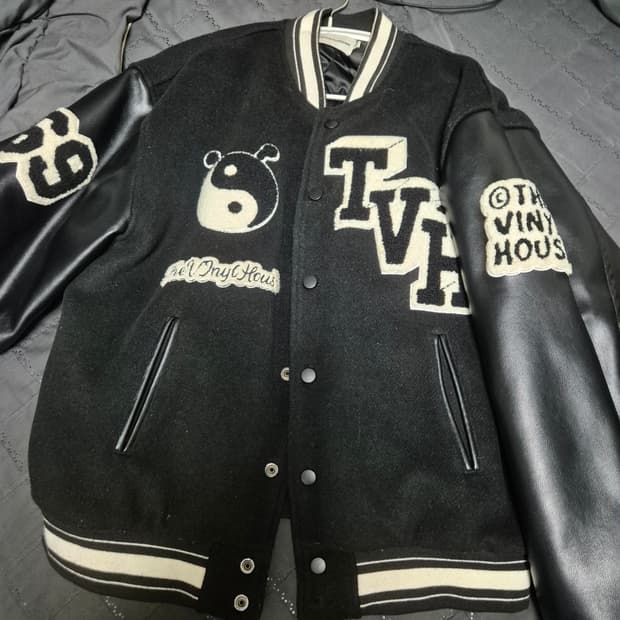 더바이닐하우스 바시티 블랙 (m)