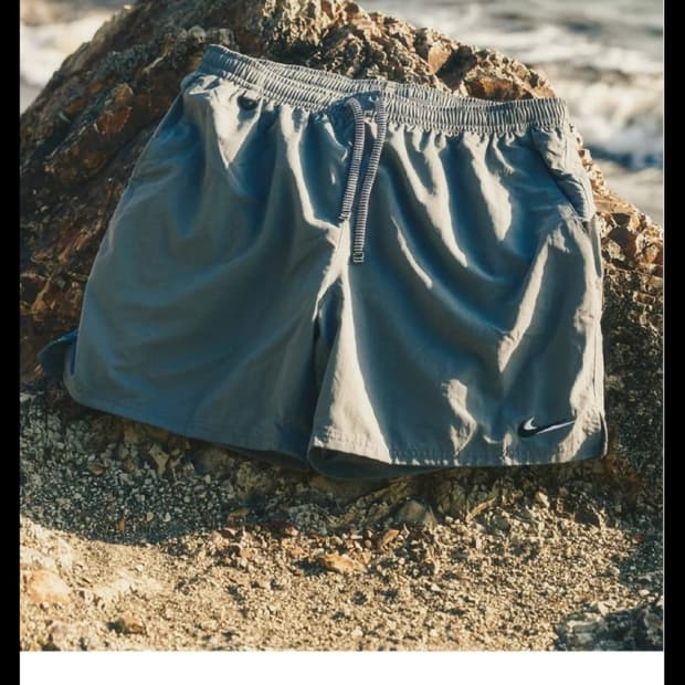나이키 에디피스 쇼츠 그레이