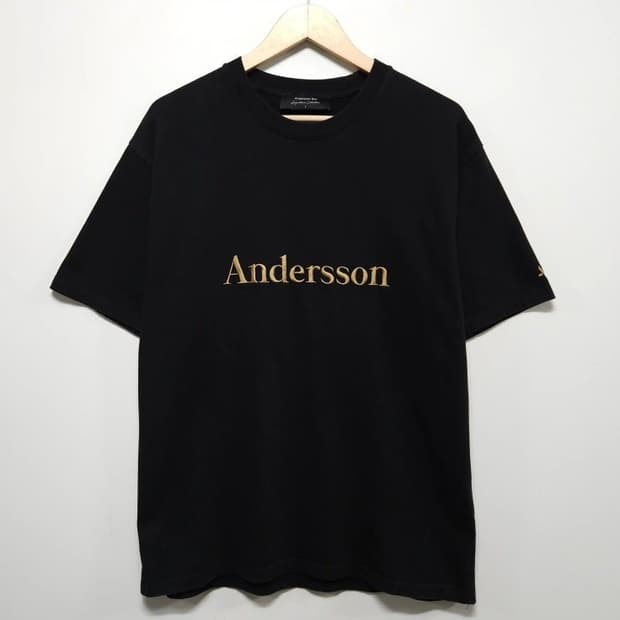 100 ANDERSSON BELL 앤더슨벨 반팔티 시그니처 로고 자수 루