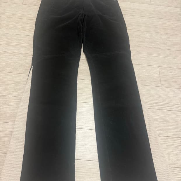 미스치프 부츠컷 팬츠 블랙