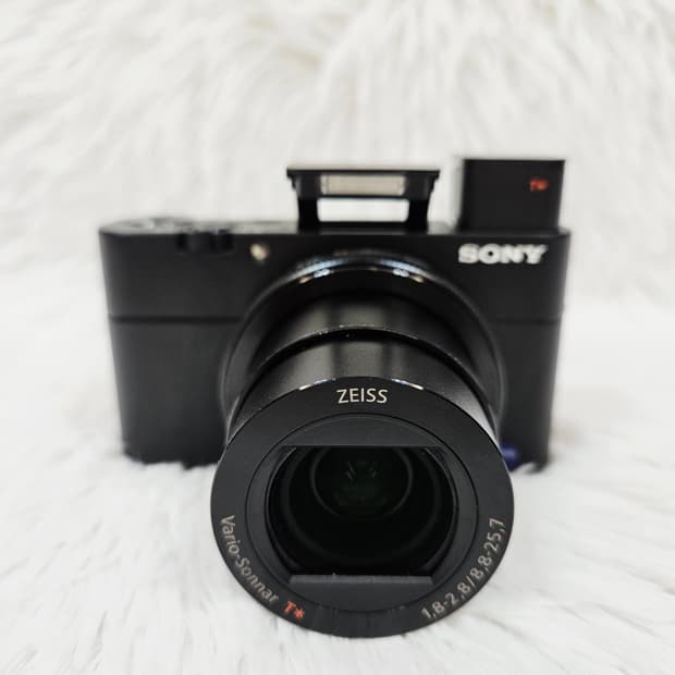 [민트급] 소니(SONY) 사이버샷 RX100M5 하이엔드 디카 판매