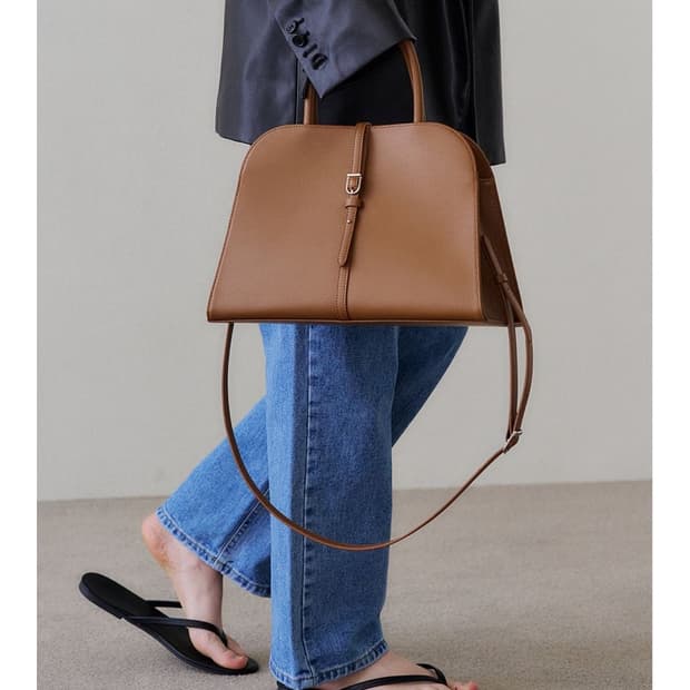 모노로우 블랑백 미디움 카멜 가방 (29센치 구매)