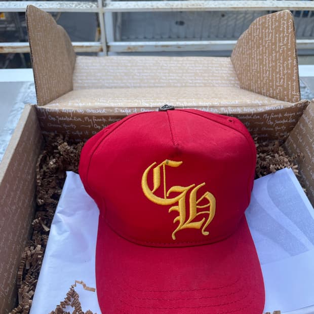 크롬하츠 CH 로고 베이스볼캡 Red/Yellow