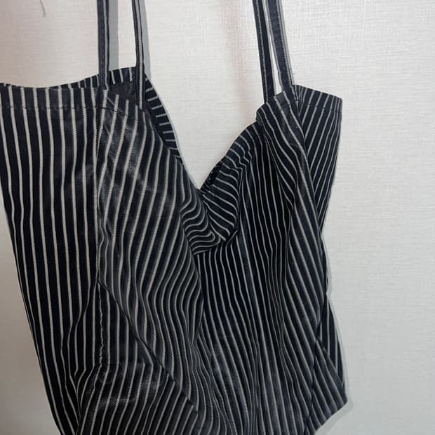 stripe shoulder bag