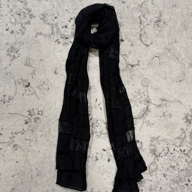 Black Pleated Mesh Scarf