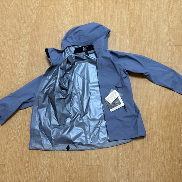 Arcteyx beta jacket stratus