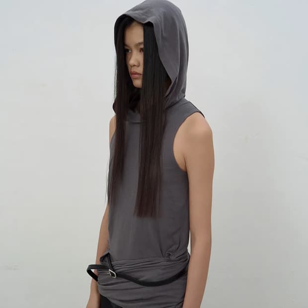 lcdc HOODED SLEEVELESS TOP (DARK GREY)