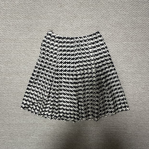 MAX MARA italy made slik 100% skirt