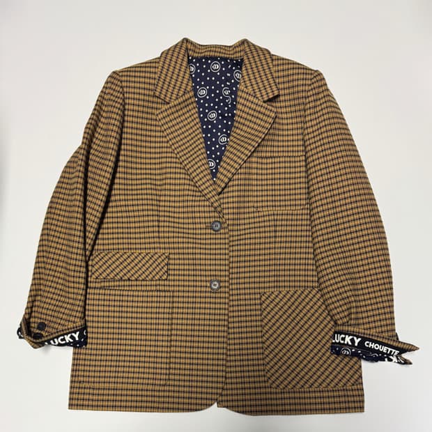 여성 럭키슈에뜨 커스텀 뒷 트임 단추 체크 자켓 66~77