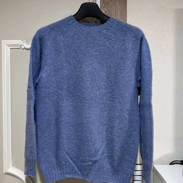 할리오브스코틀랜드 쉐기독 니트