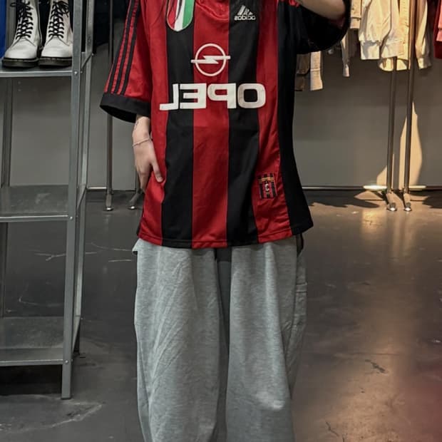 아디다스 98-99 AC밀란 레오나르두 아라우주 홈 유니폼 반팔  A36