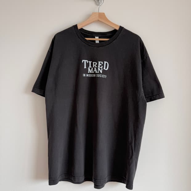 아메리칸어패럴(American Apparel) 'TIRED MAN' 반팔