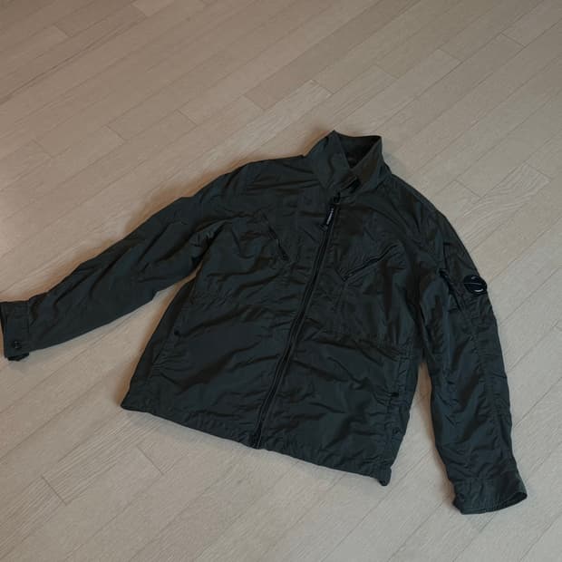 [L] CP컴퍼니 크롬 가먼트다이드 렌즈 셔츠 자켓 카키