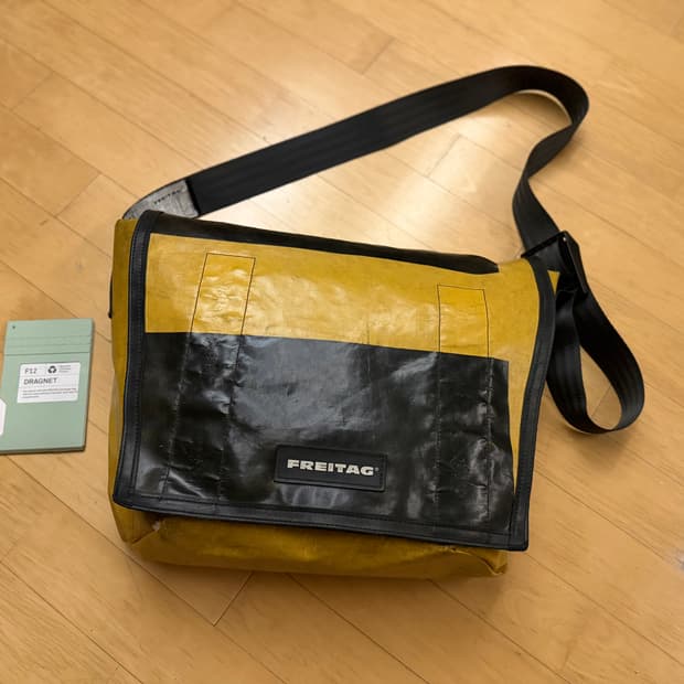 [프라이탁] 드라그넷 꿀벌 (옐로우/블랙) 투톤 메신저백, 민트택O