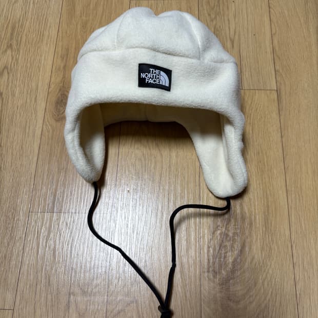 노스페이스 플리스 이어머프 비니 화이트
