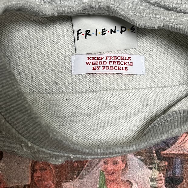 Freckle distressed sweatshirt in gray
