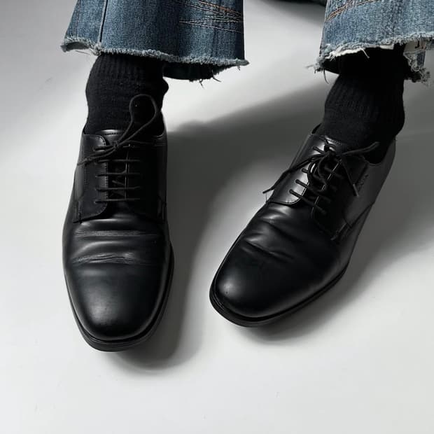 프라다 더비 슈즈