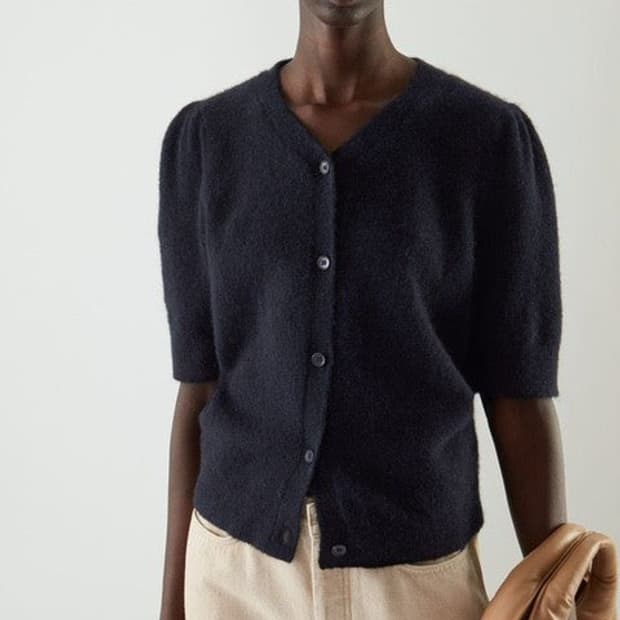 Cos새상품 퍼프 반팔 가디건