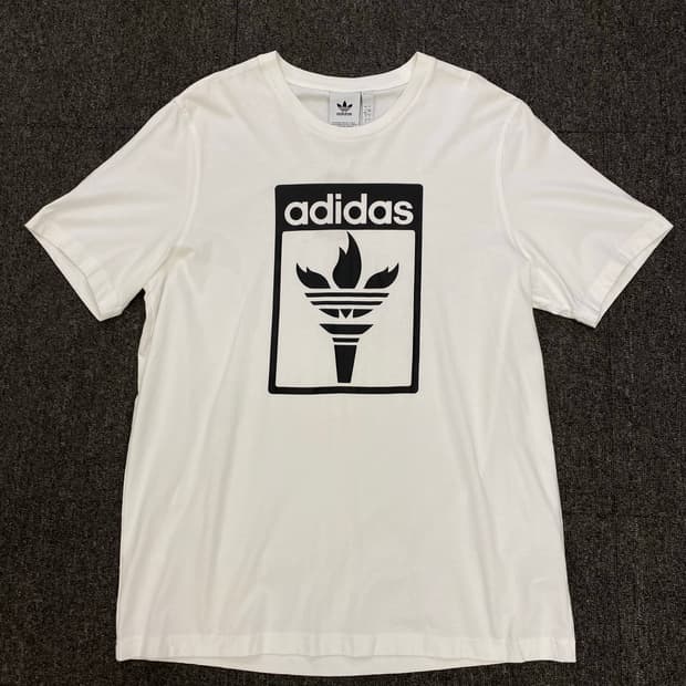 Adidas 아디다스 반팔 티셔츠