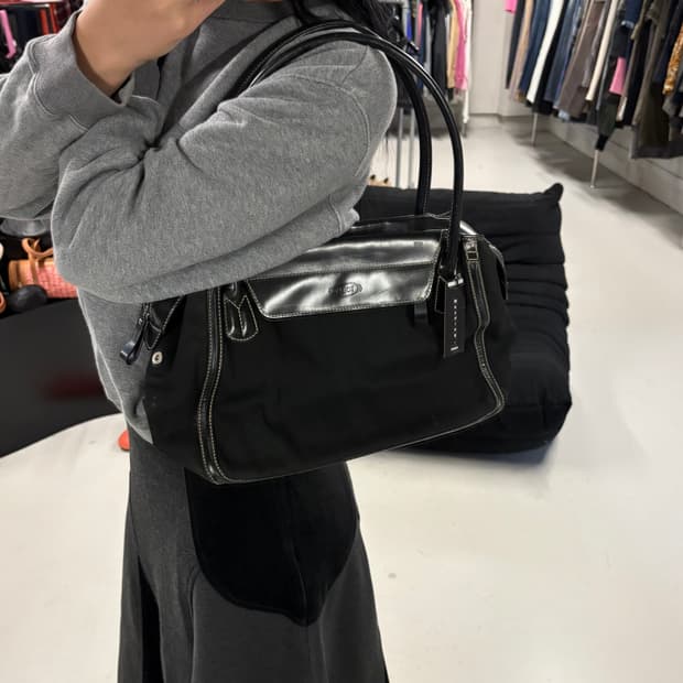 TOD‘S nylon leather tote bag 