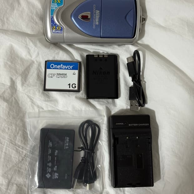 Nikon coolpix 2500 니콘 쿨픽스 2500