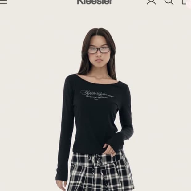 클리시어 긴팔 탑  Kleen club letter top, Black